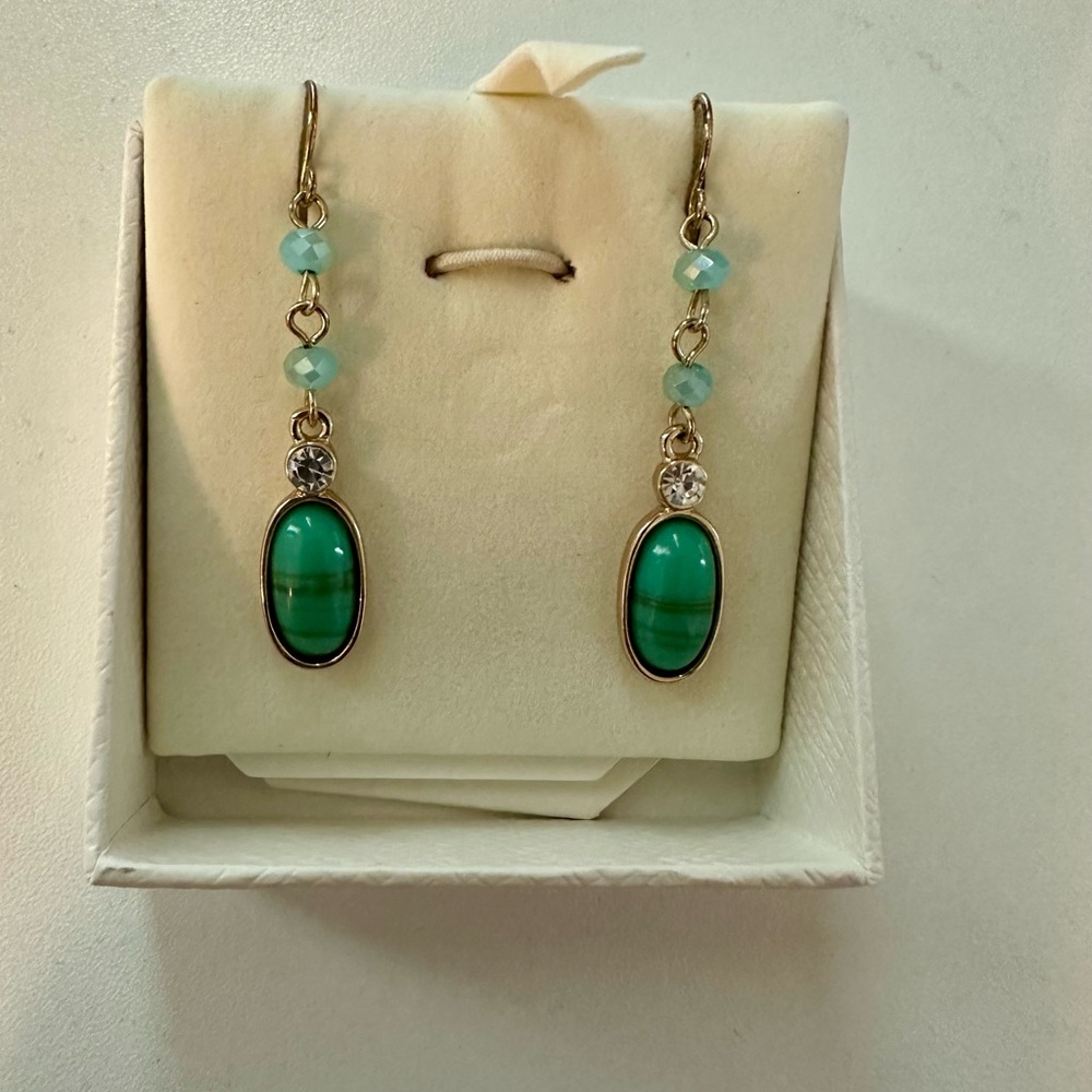 Elegant Green Dangle Earrings